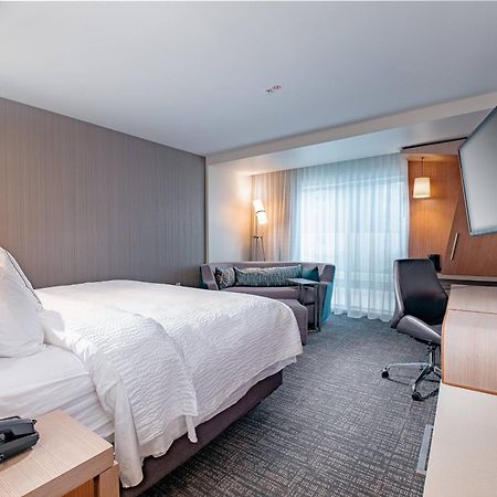Courtyard By Marriott Toledo West Hotel Exterior foto